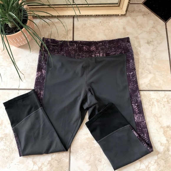 GAIAM Pants - Gaiam - Activewear capri leggings